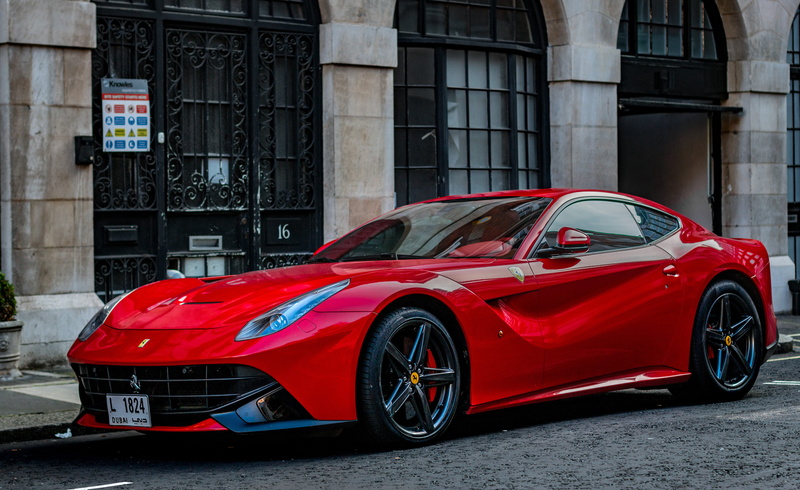 expensive, shiny, 5K, pavement, public show, super car, luxury, ferrari f12, outdoors, speed, built structure, super, elegance, ferrari, land vehicle