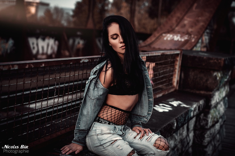 portrait, beautiful woman, front view, architecture, depression - sadness, 1080P, young adult, closed eyes, three quarter length, hair, one person, jeans