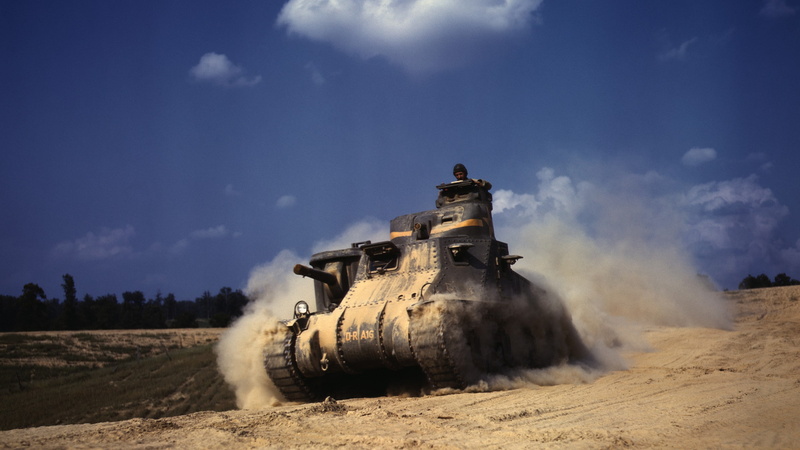 weapon, military, dust, tank, nature, dirt, no people, day, cloud - sky, M3 Lee, aggression, vehicle, fighting, 2K, desert, army, motion, land, outdoors