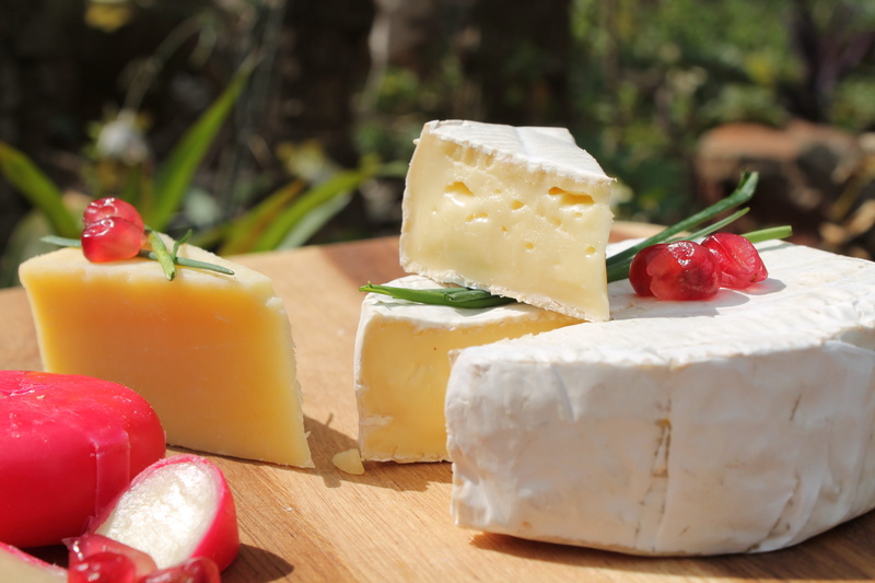 garnish, slice, tray, mature cheddar, 4K, gouda, freshness, no people, temptation, focus on foreground, cheese, photo, close, country, still life, table