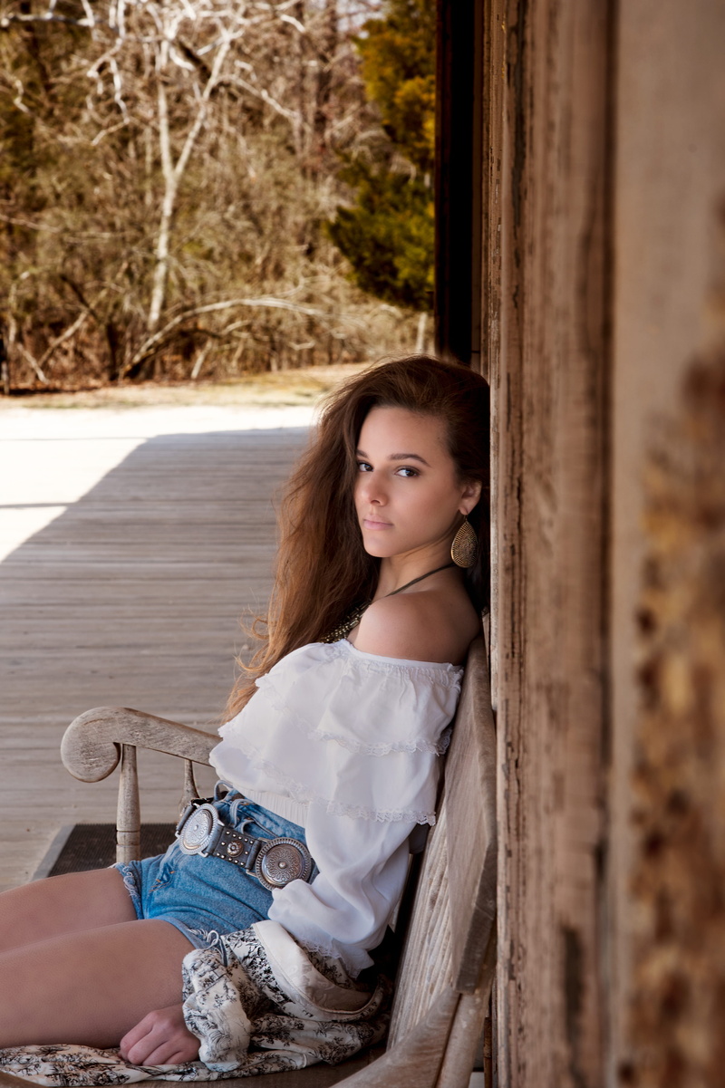 girl, top, person, people, young women, one person, lifestyles, boho style, country girl, historic sites, pretty, woman, shoulder, beautiful woman, cute