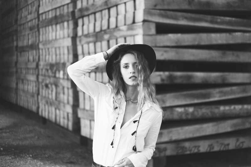 united states, looking at camera, boho-chic, bohemian, leisure activity, live, beautiful woman, springfield, real people, day, contemplation, young adult