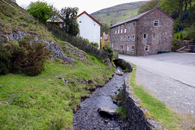 day, mill, trail, nature, footpath, no people, solid, residential district, uphill, countryside, scenic, carding, rambler, grass, carding mill valley, outdoors