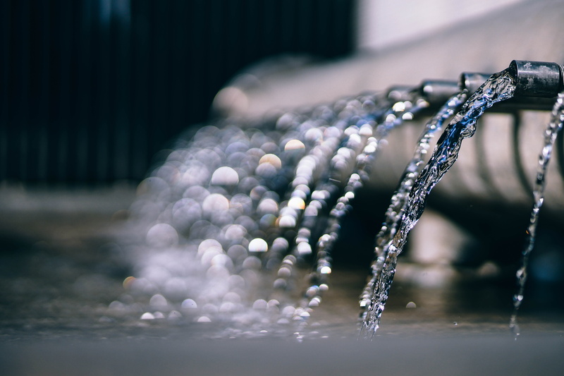 light, nature, water, drip, blur, motion, clear, no people, spraying, pure, purity, architecture, wet, cleaning, 5K, focus on foreground, splash, refreshment
