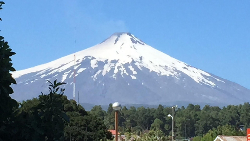 beauty in nature, mountain, mountain peak, winter, active volcano, snowcapped mountain, chile, scenics - nature, volcan villarica, villarica, volcano, panguipulli