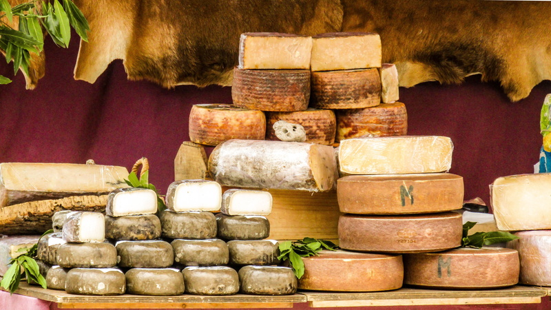 cuisine espanola, spain, food and drink, container, spanish cuisine, asian food, wooden, tortosa, stack, indoors, drink, fair, spanish cheese, abundance