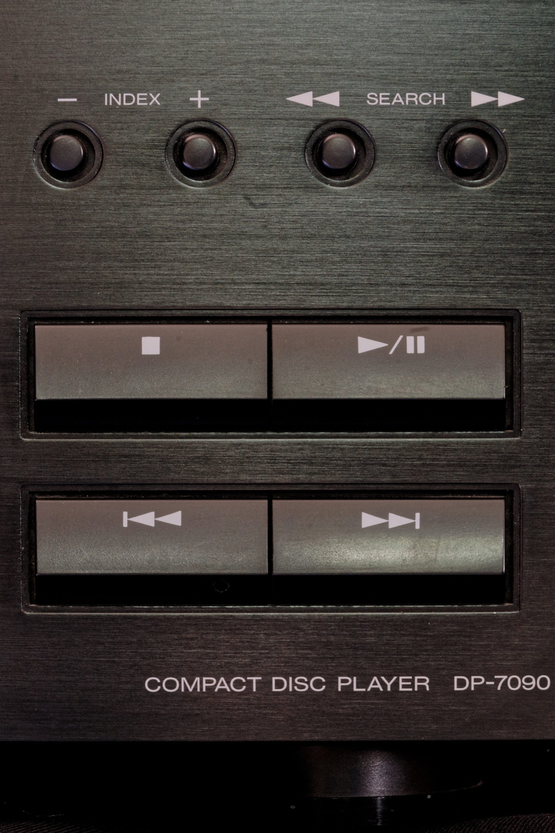 control, kenwood, metal, System, capital letter, Music, western script, keypad, number, information, full frame, communication, in a row, Cd Player, ejection