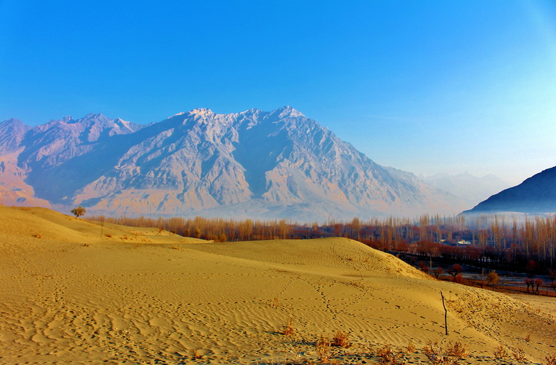 tranquility, environment, non-urban scene, skardu, 5K, no people, scenics, mountain, copy space, climate, outdoors, shigar desert, scenics - nature, land