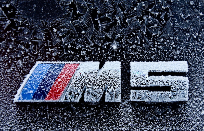 sign, day, motor vehicle, mode of transportation, snowing, snow, car, city, m, no people, winter, illustration, black background, black color, emblem, transportation