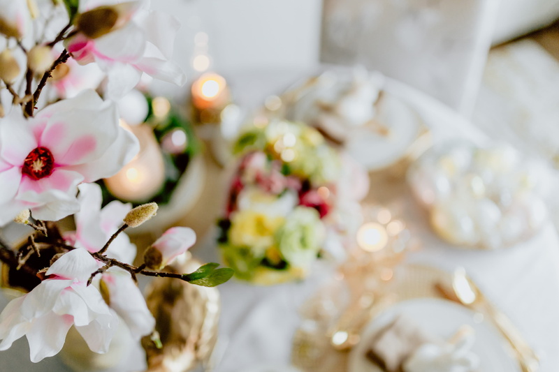 gift, glass, celebration, decoration, plant, eggs, flowering plant, close-up, event, christmas, decor, flower, 5K, springtime, decorations, selective focus