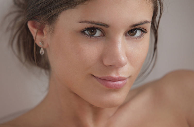 4K, Little, Caprice, look