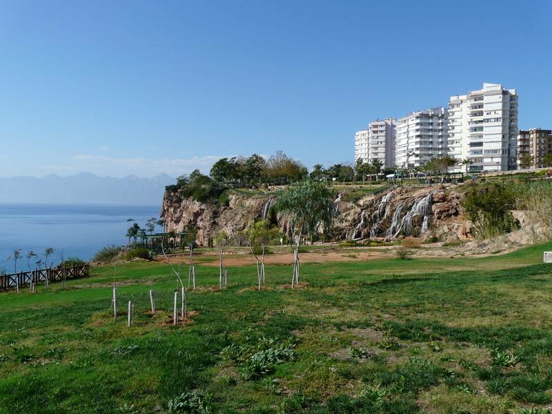 waterfall, Düden Waterfall, sea, tree, city, 2K, office building exterior, architecture, grass, antalya, outdoors, skyscraper, clear sky, day, nature