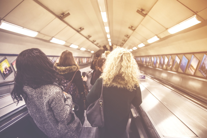 passenger, canon, blurred Motion, rush Hour, leisure activity, subway Train, woman, Canon 6D, lifestyles, image, real people, urban Scene, adult, Underground metro