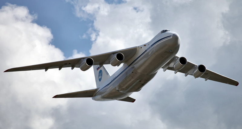 white, mode of transportation, Antonov, nature, travel, outdoors, day, aerospace industry, mid-air, air vehicle, 1080P, passenger, directly below, flying