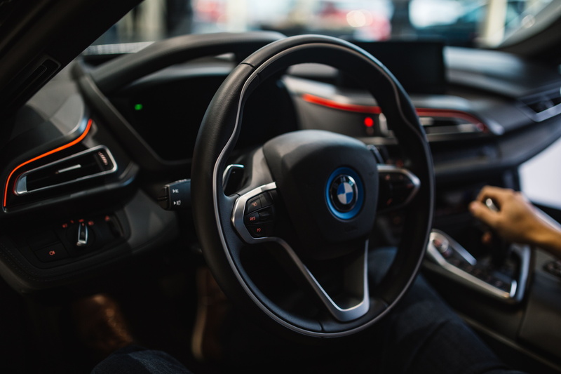 vehicle part, mode of transportation, auto, no people, car, technology, motor vehicle, steering Wheel, driving, indoors, car interior, luxury, 5K, speed