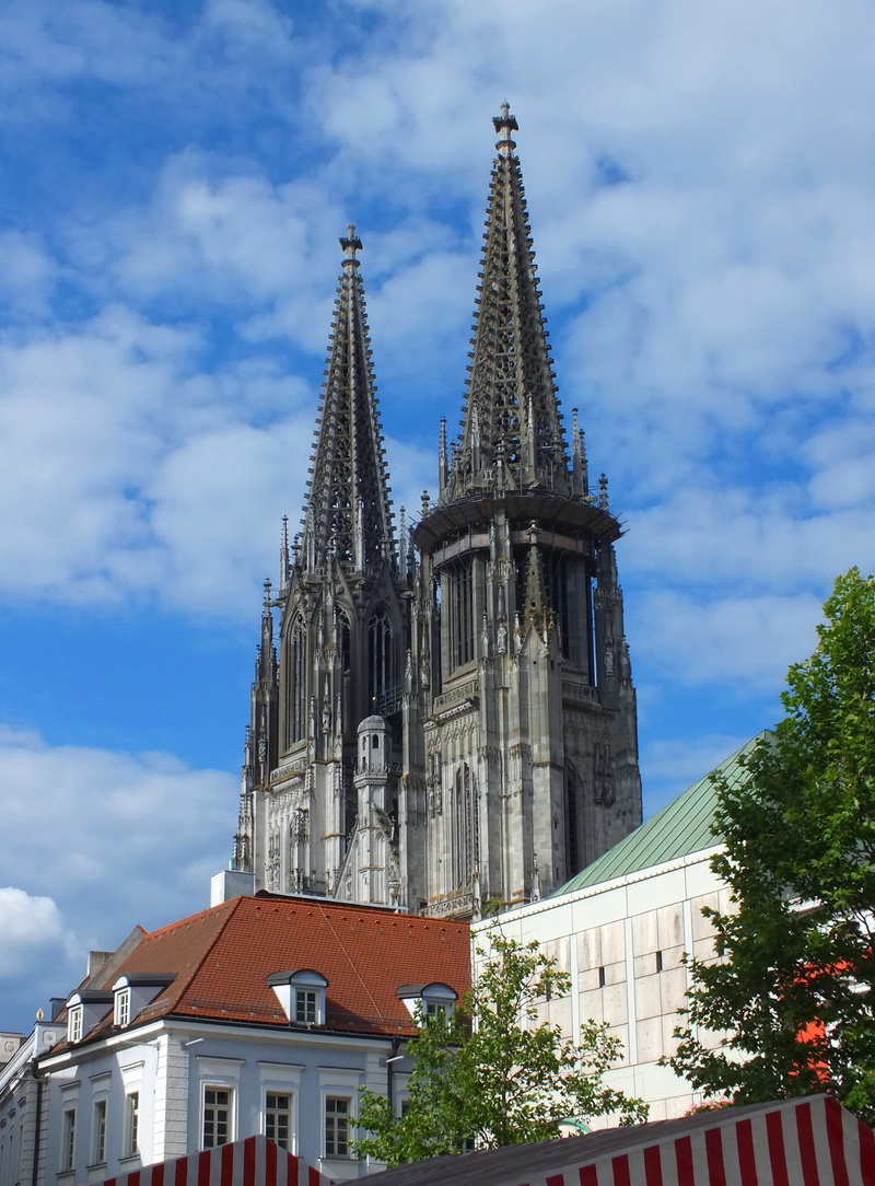 germany, castra regina, building exterior, built structure, city, bavaria, place of worship, regensburg, ornate, no people, low angle view, tower, towers