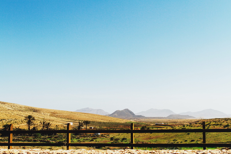 no people, blue, environment, outdoors, 5K, mountain, land, mountain range, spain, beauty in nature, copy space, sky, barrier, tranquility, non-urban scene