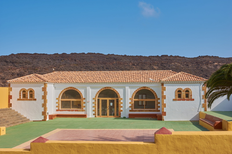 belief, luxury, day, nature, hill, arch, 5K, fuerteventura, building, blue, sunlight, blue sky, house, architecture, religion, travel destinations, desert