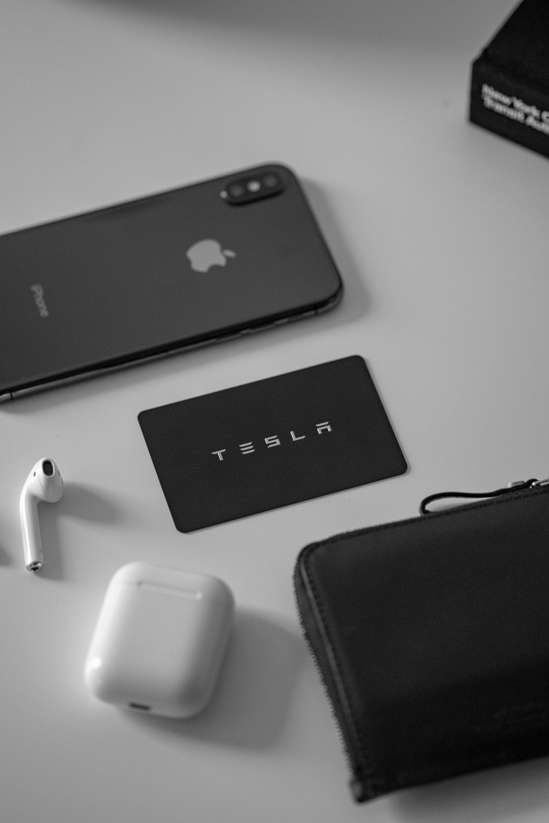 screen, text, phone, x, connection, table, smart phone, indoors, still life, accessory, briefcase, close-up, mouse, iphone, computer, high angle view, no people
