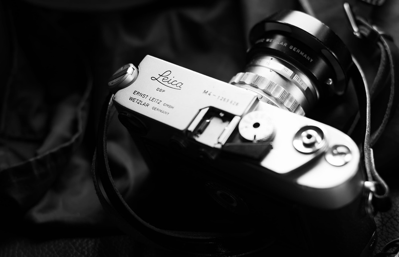 text, og, 4K, m4, safety, indoors, grayscale, vintage, communication, holding, knobs, blackandwhite, technology, dslr, black color, land, camera, body part