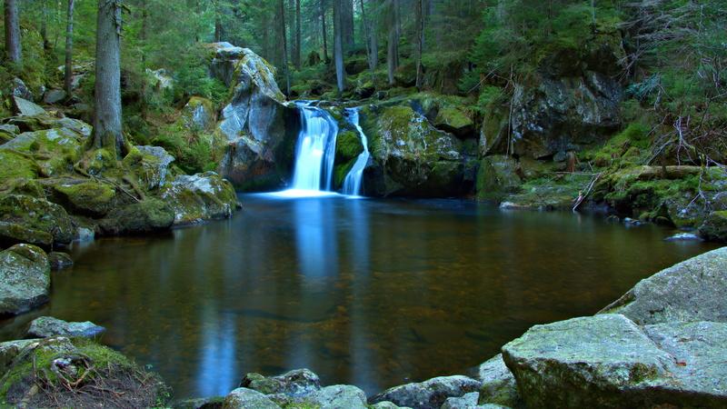 rock, waterfalls, waters, 5K, spring, water running, scenics, body, land, leaf, river, autumn, racing, near, water, murmur, landscape, rainforest, solid