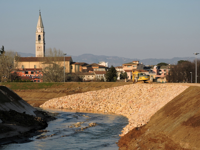 earth, torrent, san bonifacio, sassi, built structure, landscape, place of worship, no people, architecture, levee, day, clear sky, campanile, sky, religion