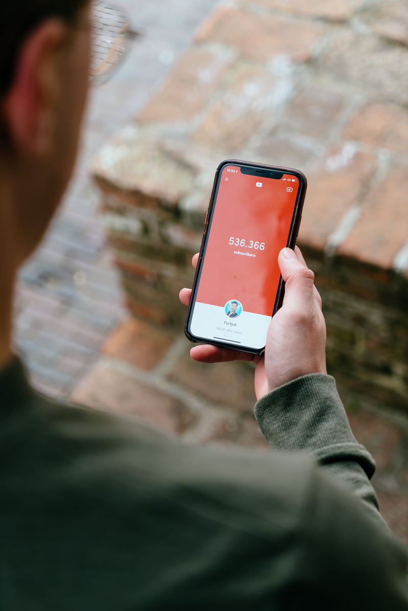 men, zwolle, human hand, outdoors, teen, photographing, iphone, wireless technology, mockup, mobile, day, face, human body part, human, the netherlands