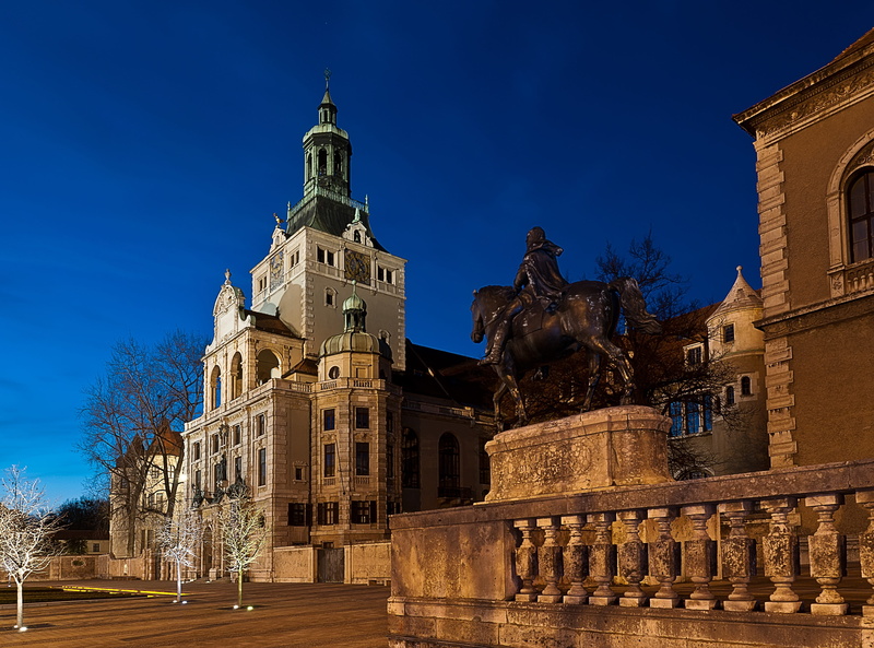 upper bavaria, sand stone, statue, religion, ritterruestung, town Square, city, the past, christianity, concrete, tourism, National Museum, famous Place