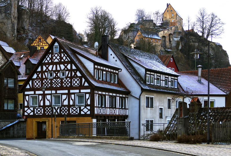 residential district, facade, tree, romantic, castle, built structure, roof, outdoors, religion, architecture, winter, row house, 5K, sky, truss, cold temperature