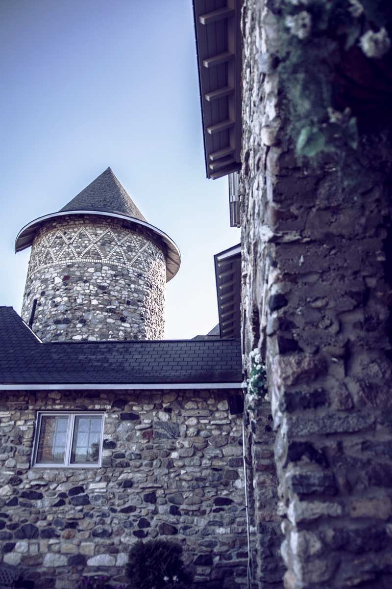 united states, tall - high, medieval, architecture, skyscraper, cobblestone, rock, built structure, day, stone wall, enchanted, 5K, europe, castle, medieval period