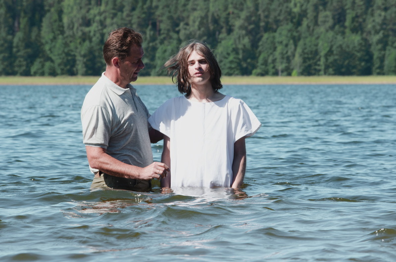 green, two, clean, camp, couple - relationship, mature men, water baptism, cleaning, emotion, people, adult, smiling, pastor, leisure activity, water, christian