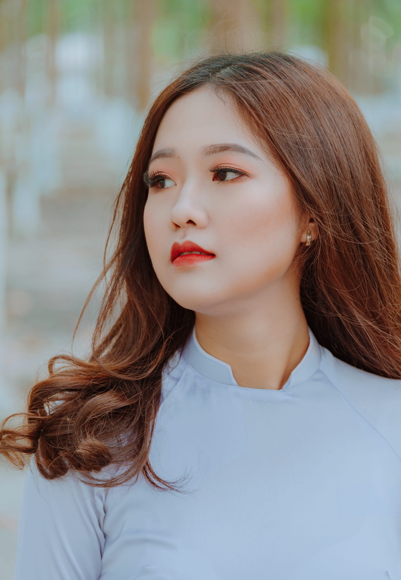 beauty, style, 4K, hairstyle, wearing, focus on foreground, young adult, relaxation, real people, close-up, lips, person, face, top, glamour, portrait