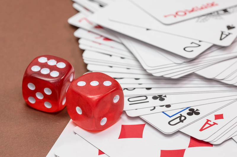 playing cards, indoors, ten, dice, game table, beside, six, relaxation, skat, leisure activity, Gambling, rummy card, game addiction, playing, poker - card game