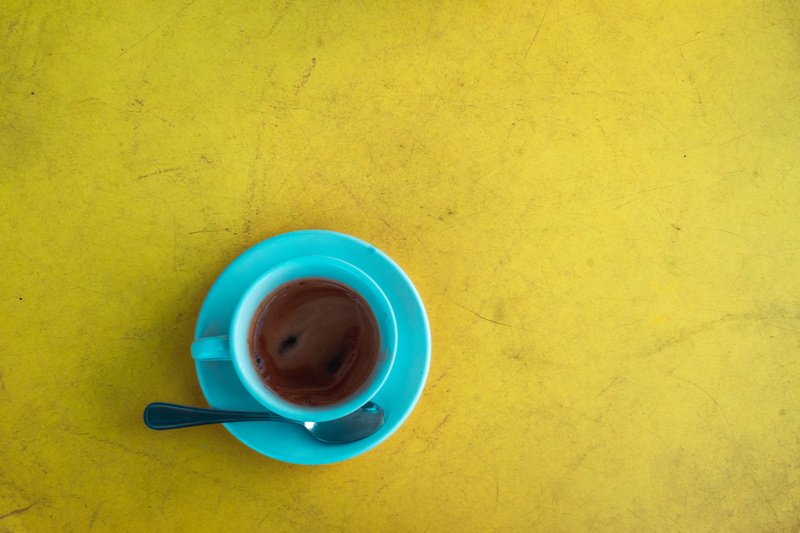 teacup, saucer, mug, porcelain, tea cup, no people, espresso, spoon, indoors, cup, coffee, cafe, high angle view, freshness, beverage, crockery, coffee cup