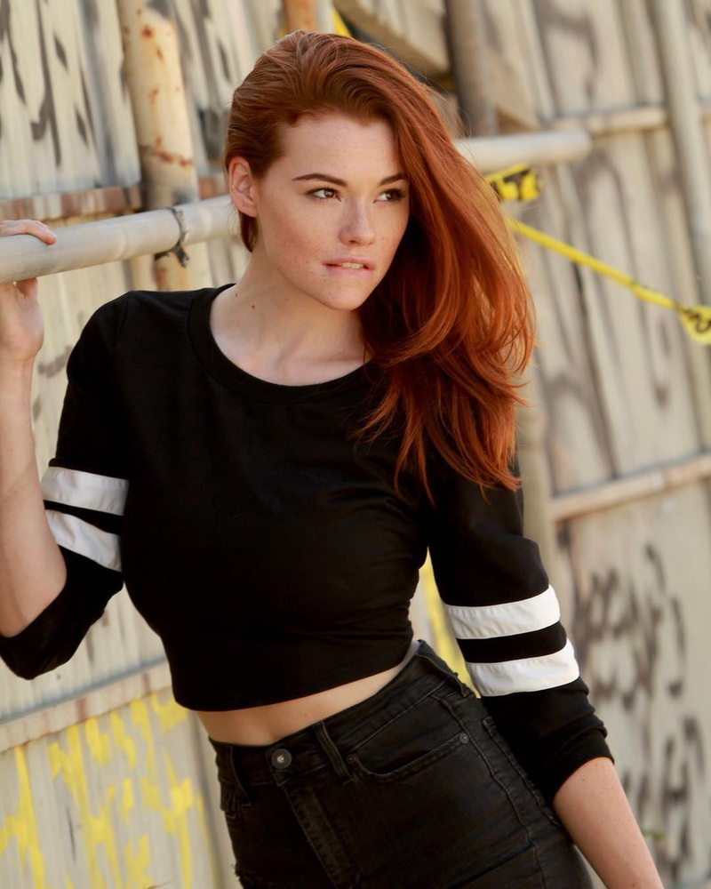 redhead, 720P, model, women outdoors, Sabrina Lynn