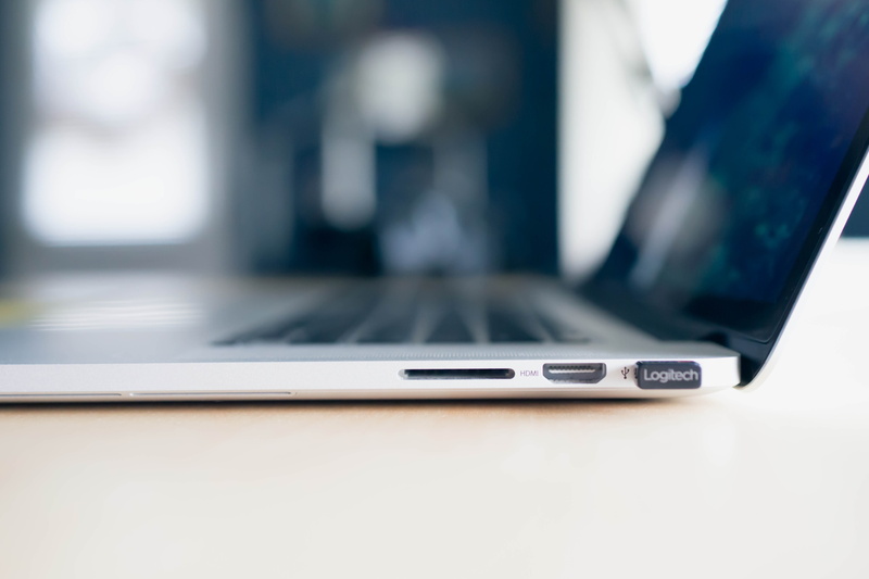 communication, no people, laptop, computer key, modern, business, connection, blur, view, internet, keyboard, apple, macbook, card, control, wireless technology