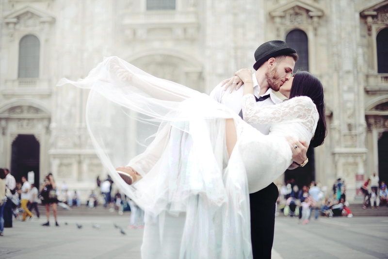 fashion, celebration, standing, wedding, females, two people, lifestyles, dress, married, heterosexual Couple, adult, veil, people, kissing, costume, 1080P