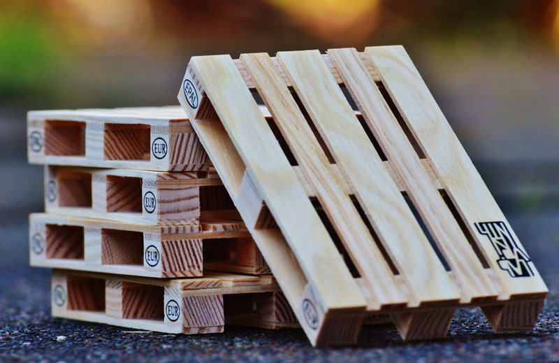 text, seat, industry, table, beige, epal, logistics, pallets, still life, close-up, wood - material, western script, block, stack, large group of objects