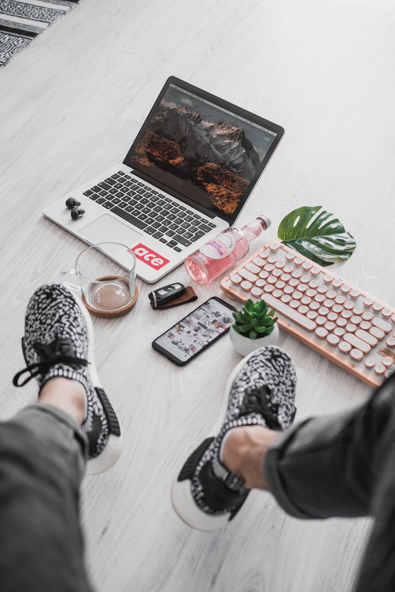 men, computer, flay, table, technology, women, ideas, beside, workspace, black, sneaker, office, drink, pink, white, flat lay, trainer, one Person, communication