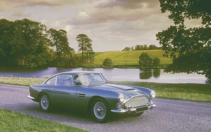 retro styled, Aston Martin, British cars, motor vehicle, lake, grass, no people, green color, 1080P, water, plant, day, land vehicle, nature, outdoors