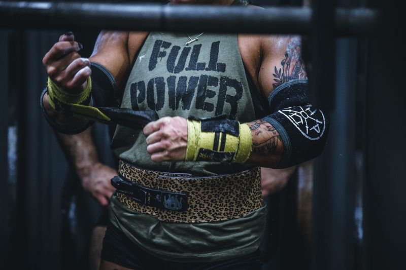 males, squat, gray, sport, people, one Person, women with muscle, wearing, muscular Build, weightlifter, deadlift, style, fashion, person, tattoo, power lifting