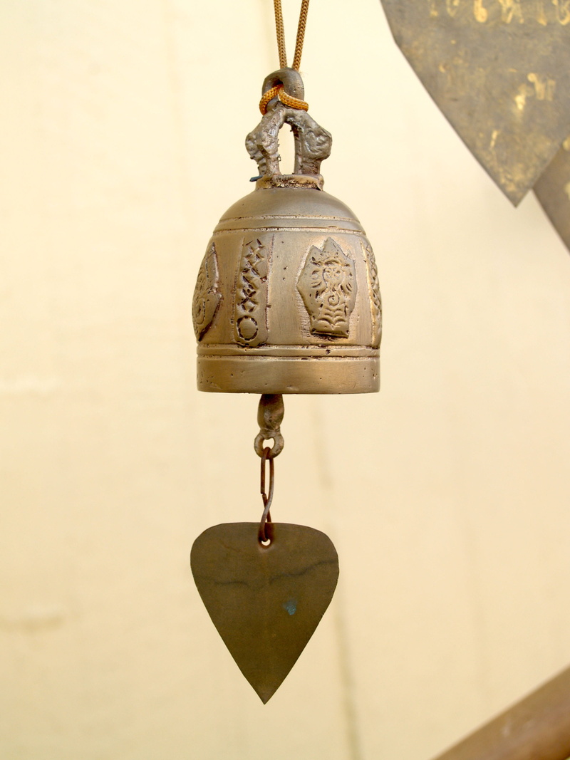 buddha, wall - building feature, art, religious, symbol, religion, saket, 2K, sculpture, golden, indoors, statue, asia, ornate, landmark, bright, hanging