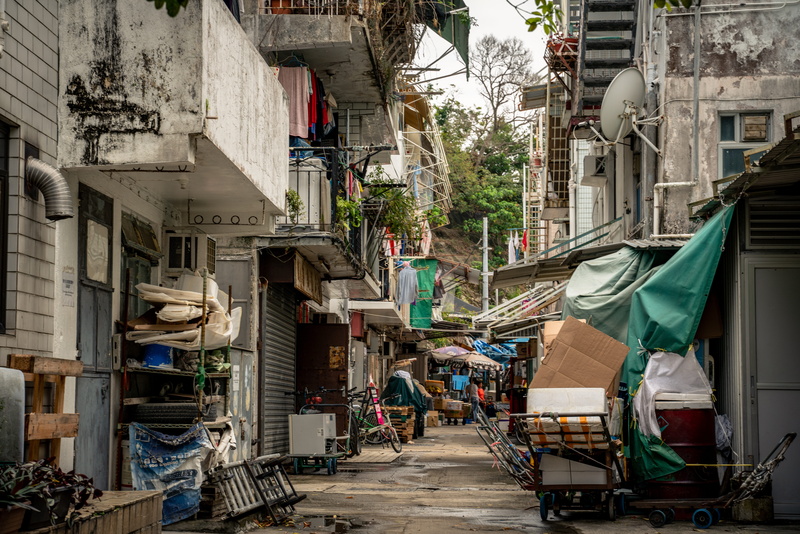 outdoors, island, day, lamma island, tree, incidental people, mode of transportation, 8K, travel, the way forward, men, people, transportation, street