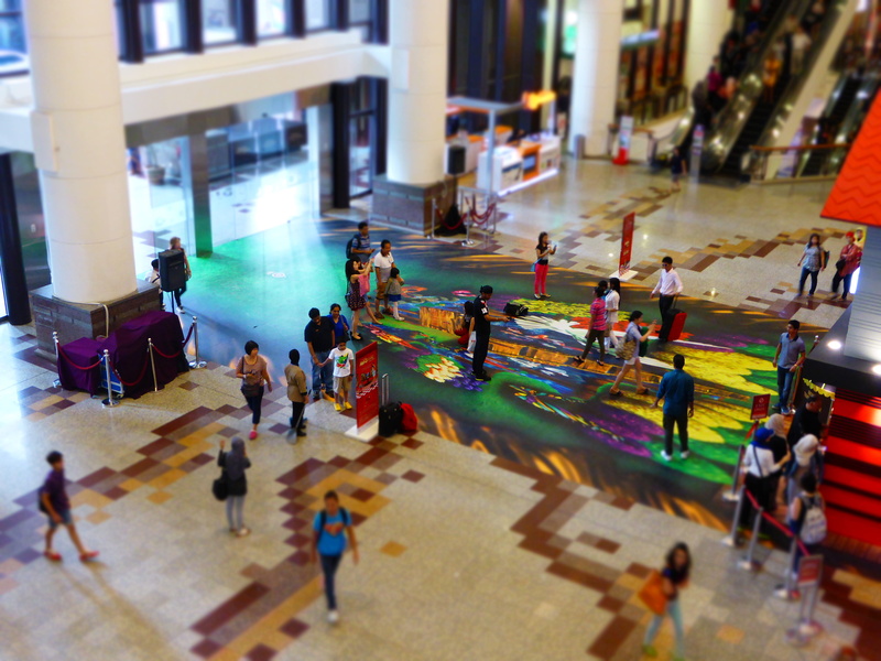 women, selective focus, mall, street, 4K, shopping, foyer, real people, retail, hong kong island, architecture, high angle view, water, group of people