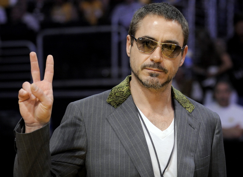 suit, men, showing, headshot, one Person, business, outdoors, actor, jr, 2K, event, sunglasses, stage - Performance Space, audience, man, people, downey