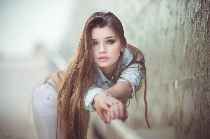 1080P, Arina Kortchov, face, depth of field, shirt, long hair, bent over, auburn hair, women, model