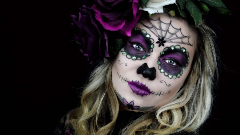 beautiful woman, stage make-up, paint, dark, hairstyle, 1080P, face paint, body part, beauty, costume, purple, looking at camera, halloween, portrait