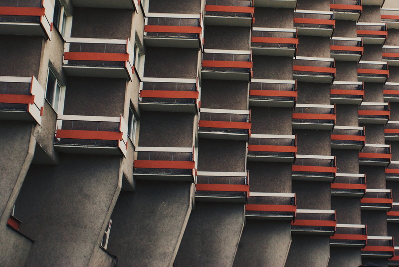 large group of objects, order, no people, balcony, book, 2K, full frame, backgrounds, in a row, red, building, shelf, side by side, bookshelf, choice