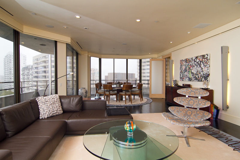 domestic room, modern, style, wealth, home showcase interior, absence, indoors, sectional, table, leather, design, luxury, penthouse, domestic life, no people
