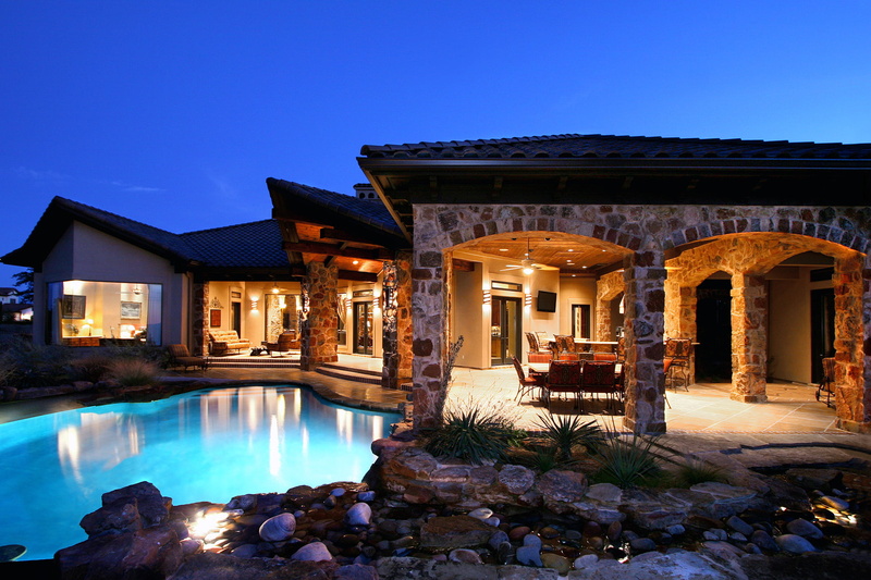 no People, landscaped, residential Building, wood - Material, TV, luxury, residential District, building Exterior, home Ownership, exterior, design, architecture